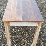 Kitchen dining table