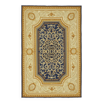 Handmade European Vintage Aubusson Kilim 177 cm x 267 cm