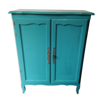 Shoe cabinet