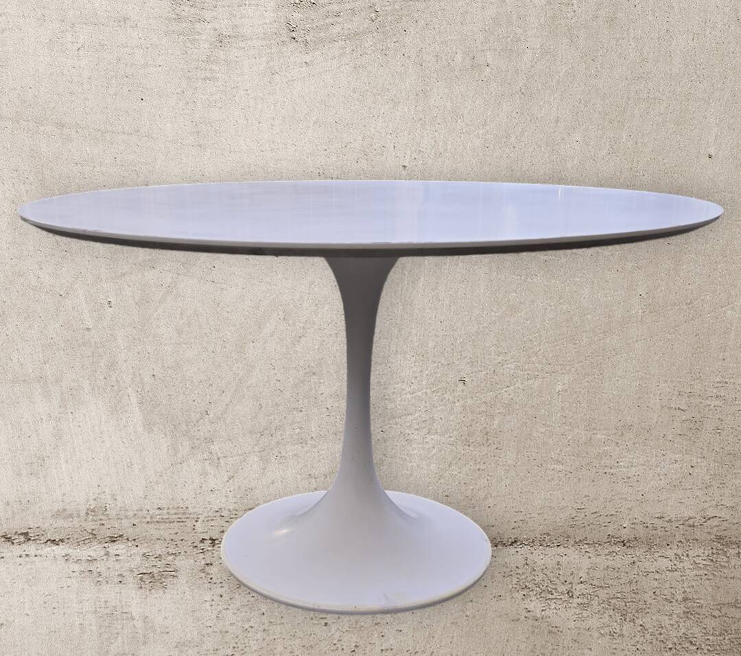 Tulip foot table from the 70s, 120cms in diameter