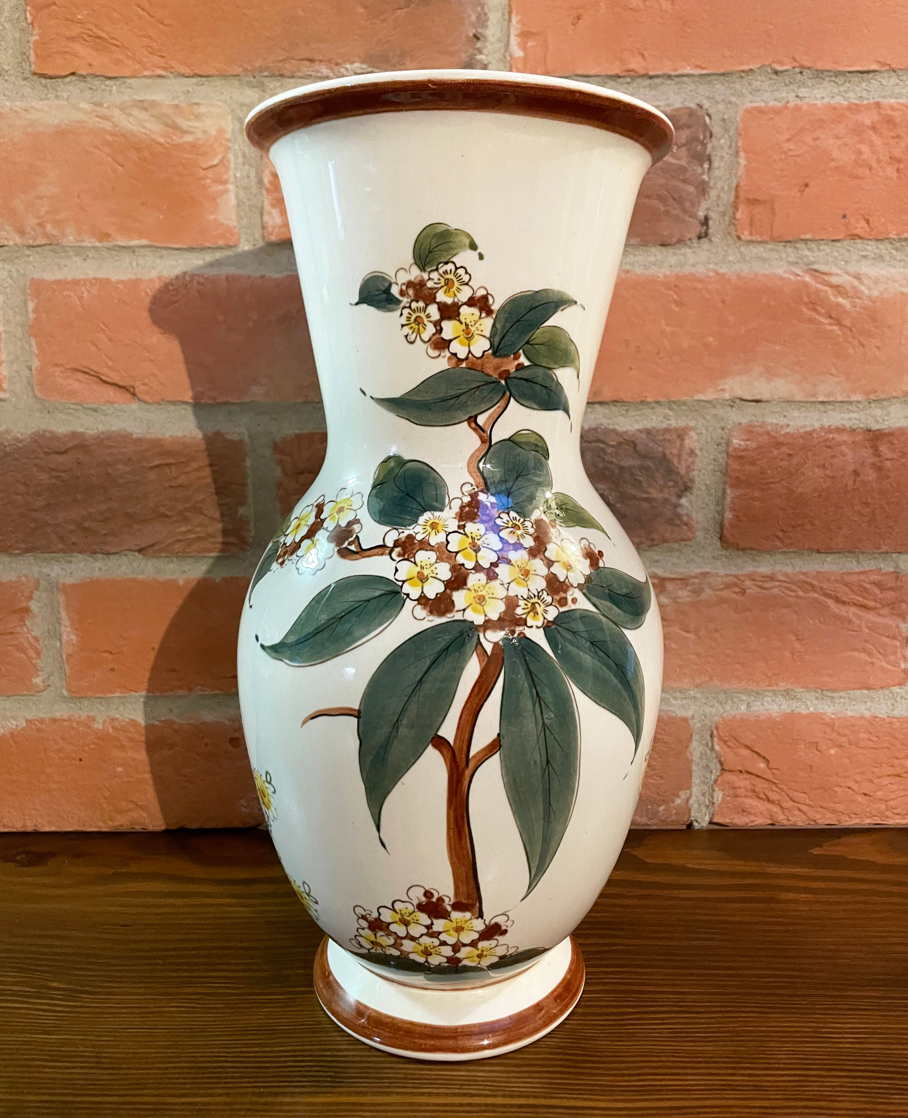 East German GDR Vase from 1960s with Hand-Painted Flowers, Steingutfabrik Dresden, Villeroy & Boch