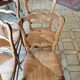 chaises en bois et assise paillée