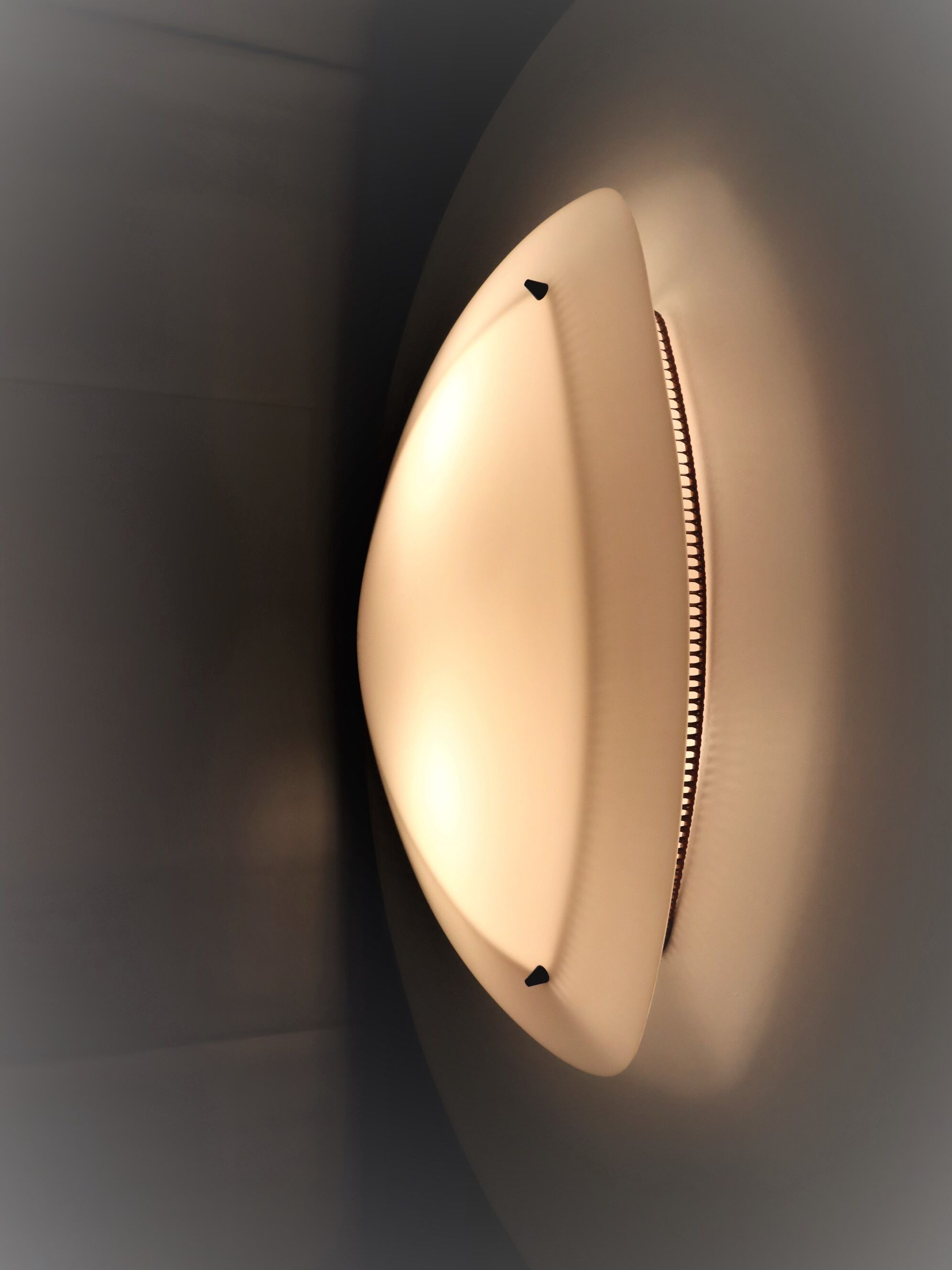 Plafonnier métal perforé 1950