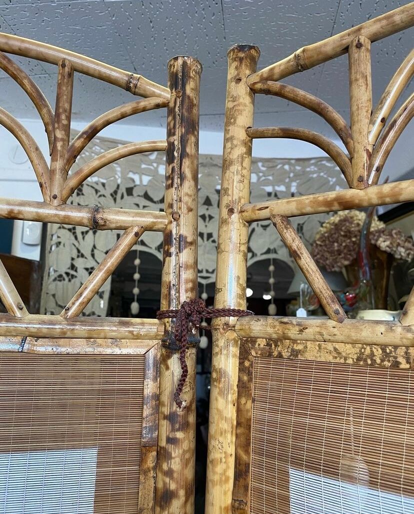 Vintage screen bamboo and rice straw