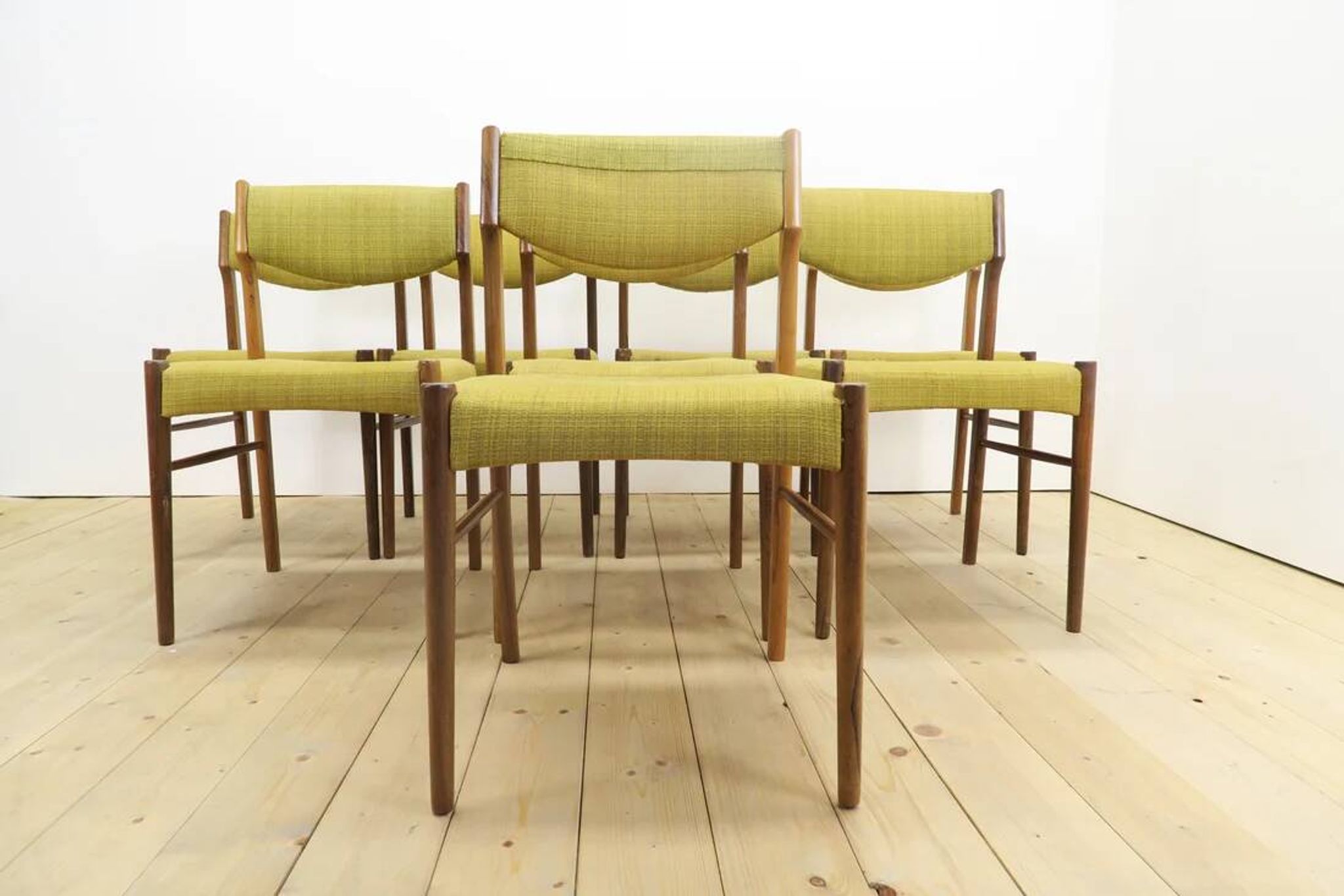 Ensemble de 8 chaises en palissandre, années 1960