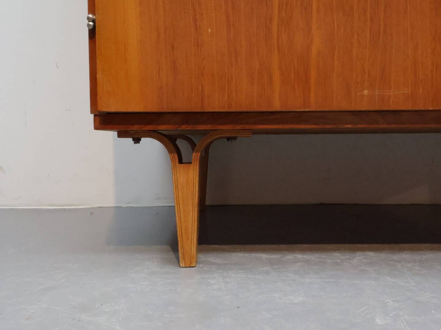 Vintage kledingkast Frantisek Mezulanik voor Novy Domov
