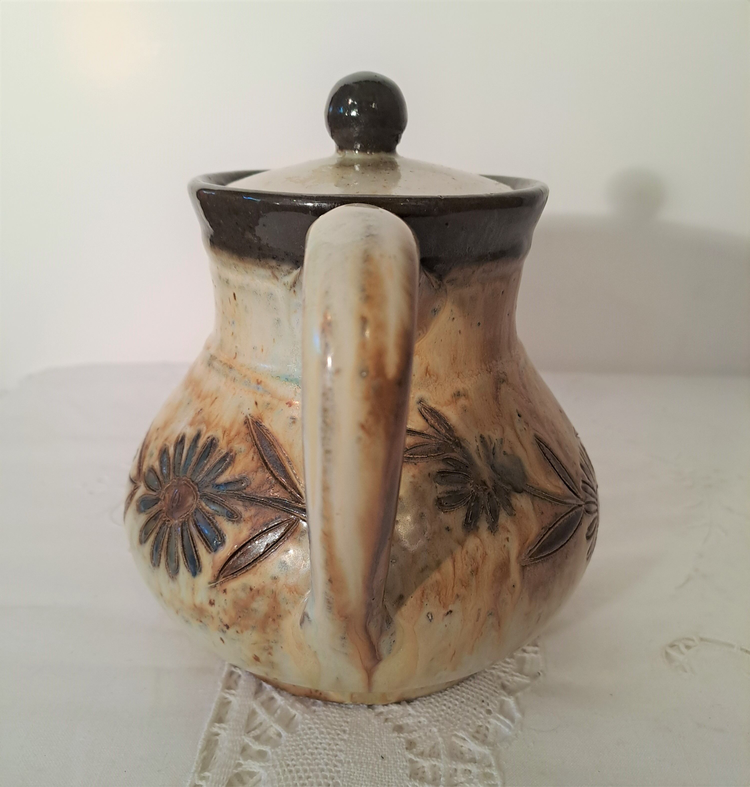 Teapot in Bouffioulx stoneware