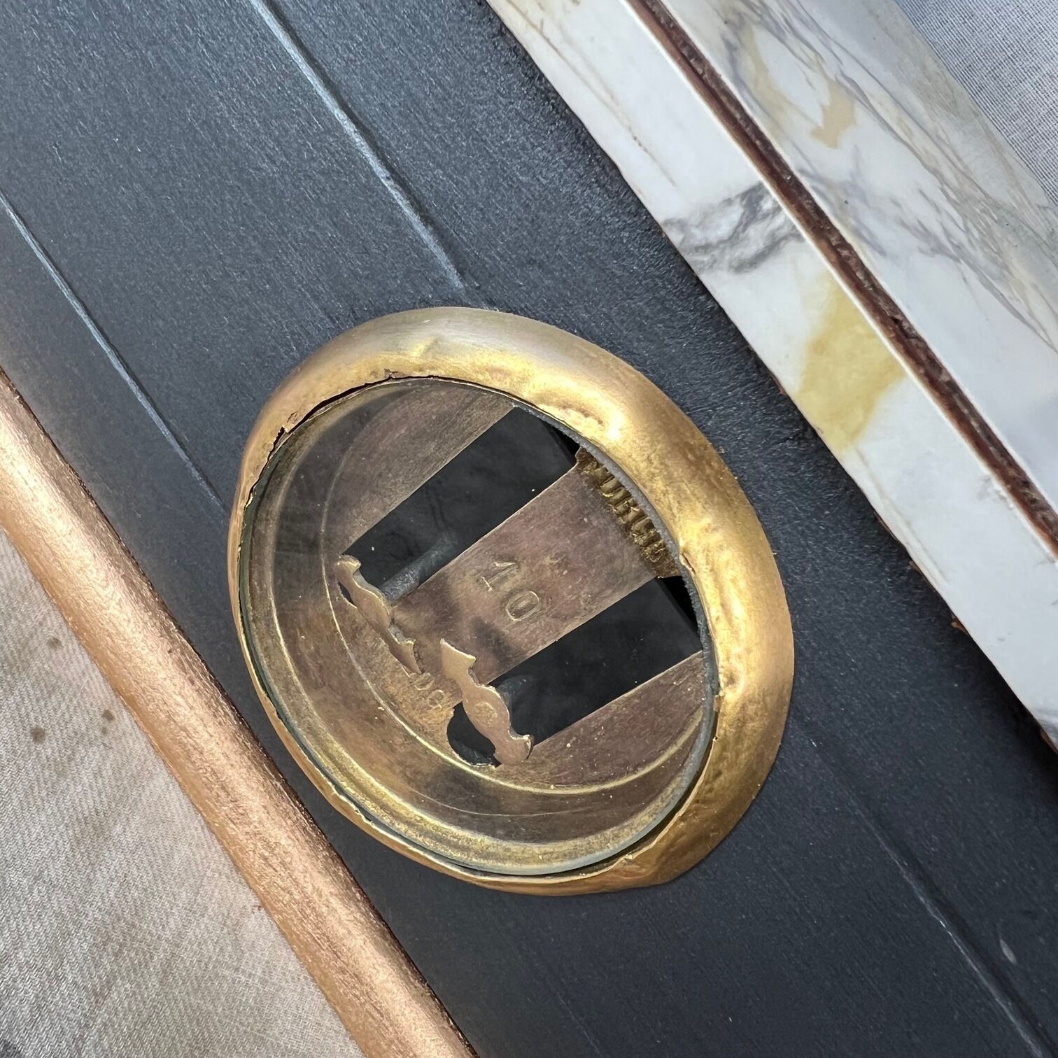 Old grocer's scale restored