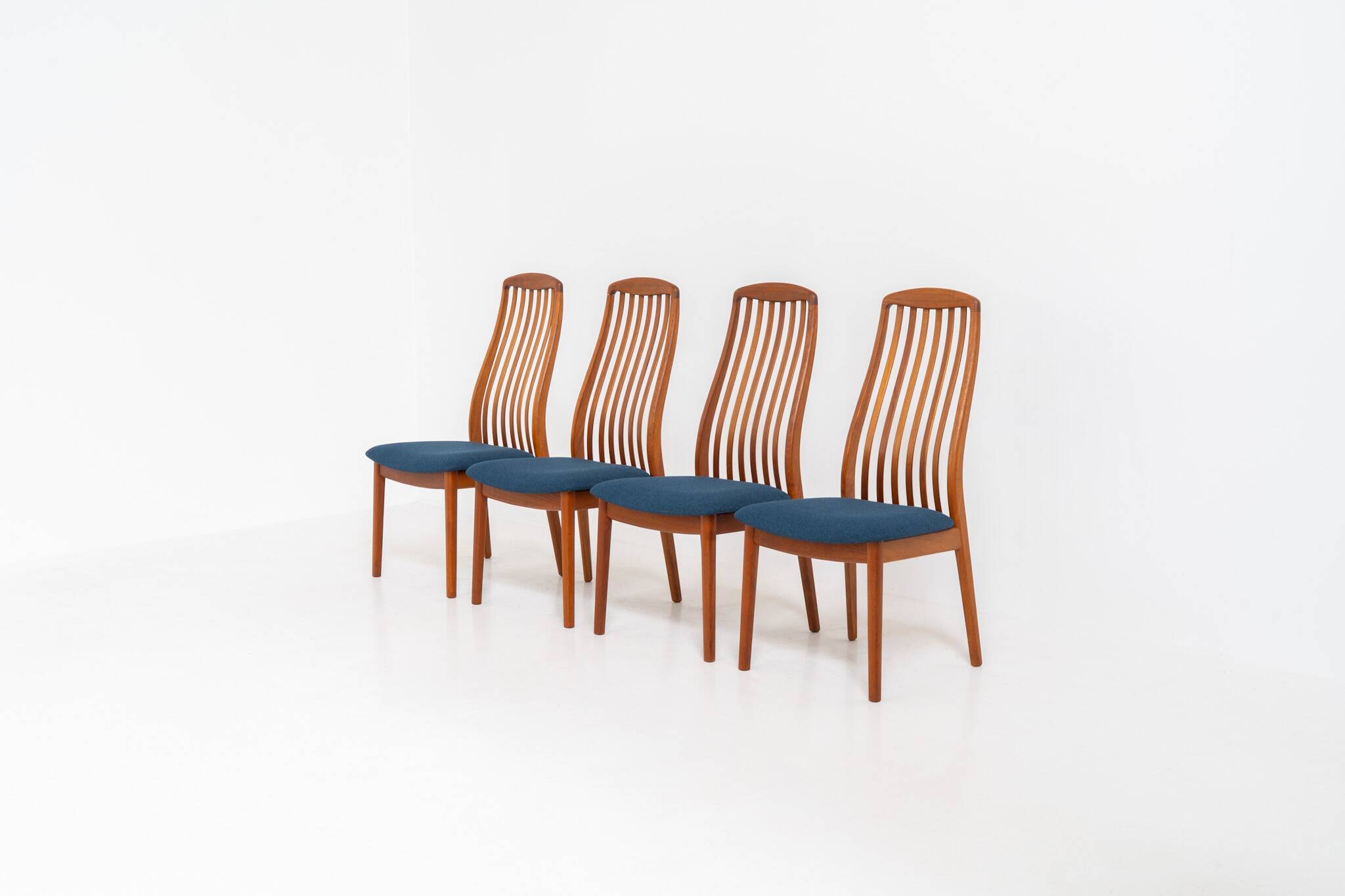 Ensemble de 4 chaises de salle à manger par Kai Kristiansen pour Schou Andersen