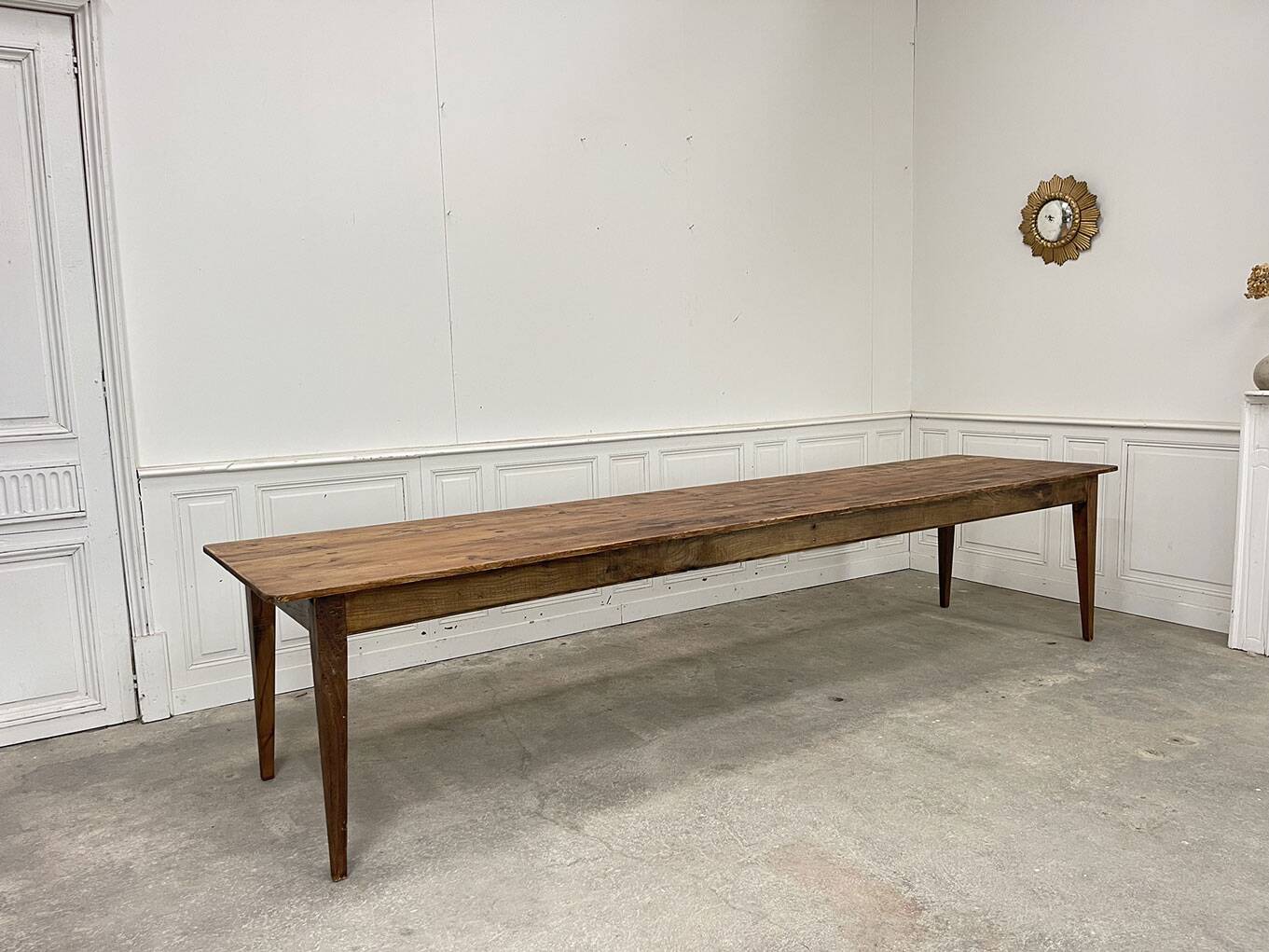 Large 1940s table with spindle legs