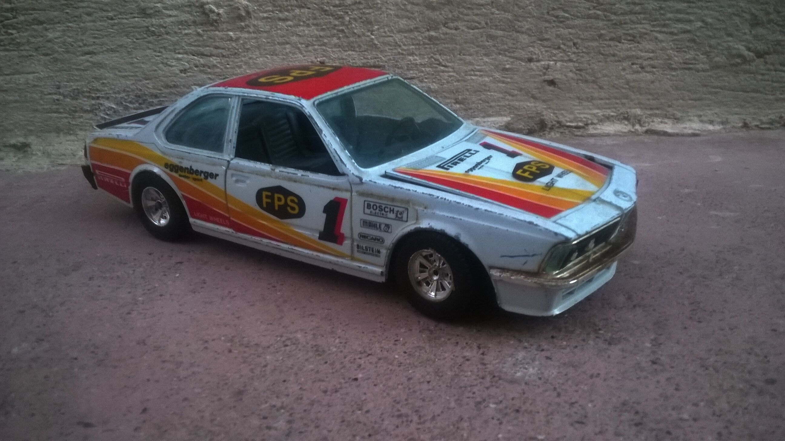 BMW 635 Burago 1/26