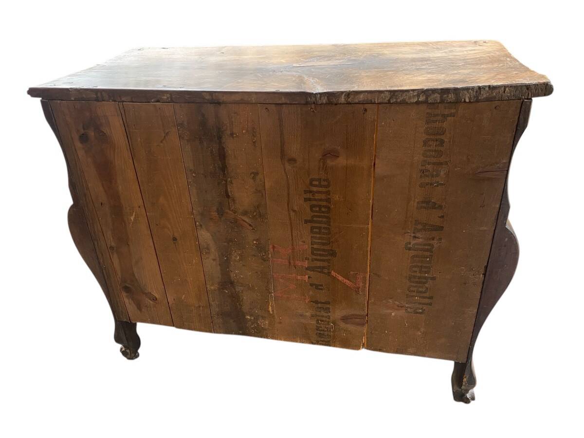 18th century bombé commode
