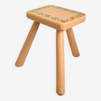 Tabouret de traite tripode