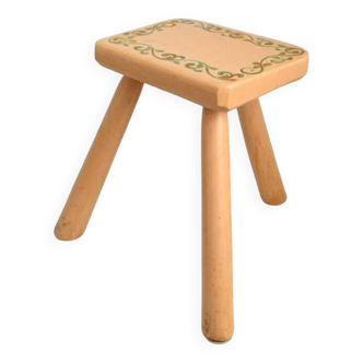 Tabouret de traite tripode