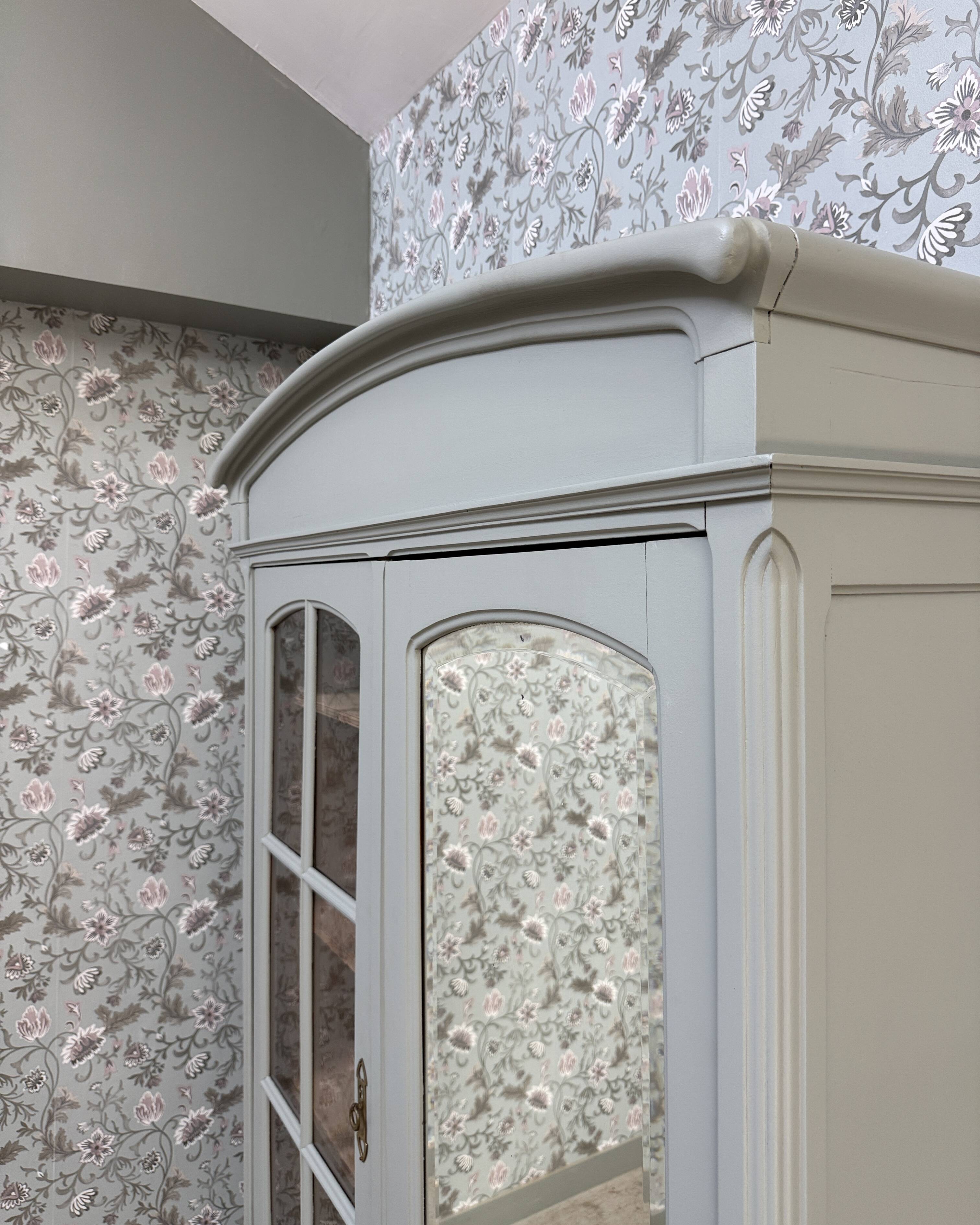 Large Art Nouveau wardrobe (renovated)