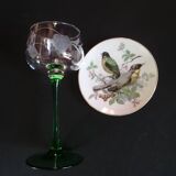 8 Alsace wine glasses with engraved green grape cluster decoration
