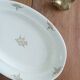 Plat ovale Villeroy et Boch, fleurs dorées