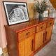 Buffet en bois ornement en rotin