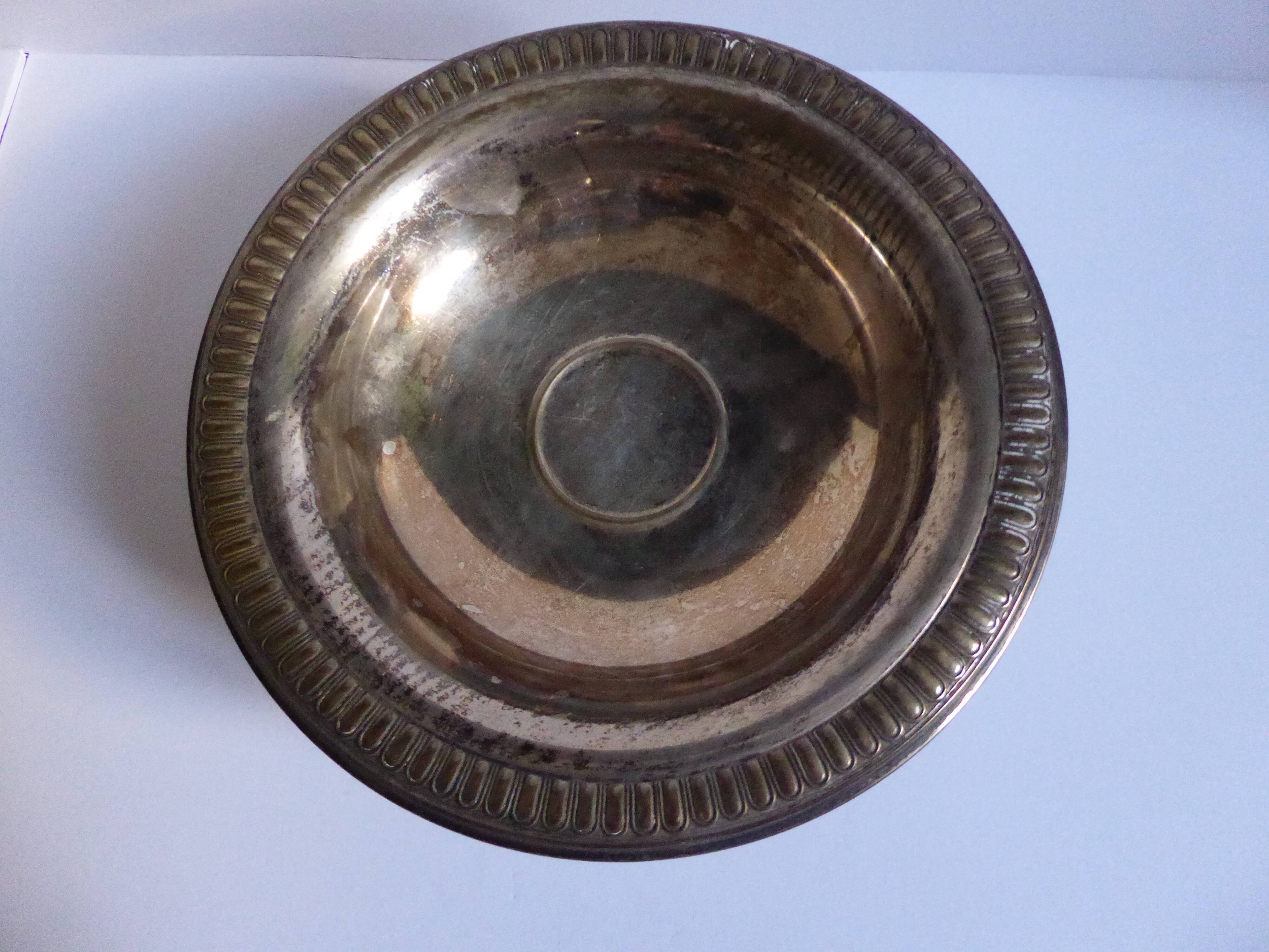 Silver metal pedestal cup Style Louis XVI