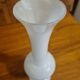Vase vintage en opaline blanche 23 cm