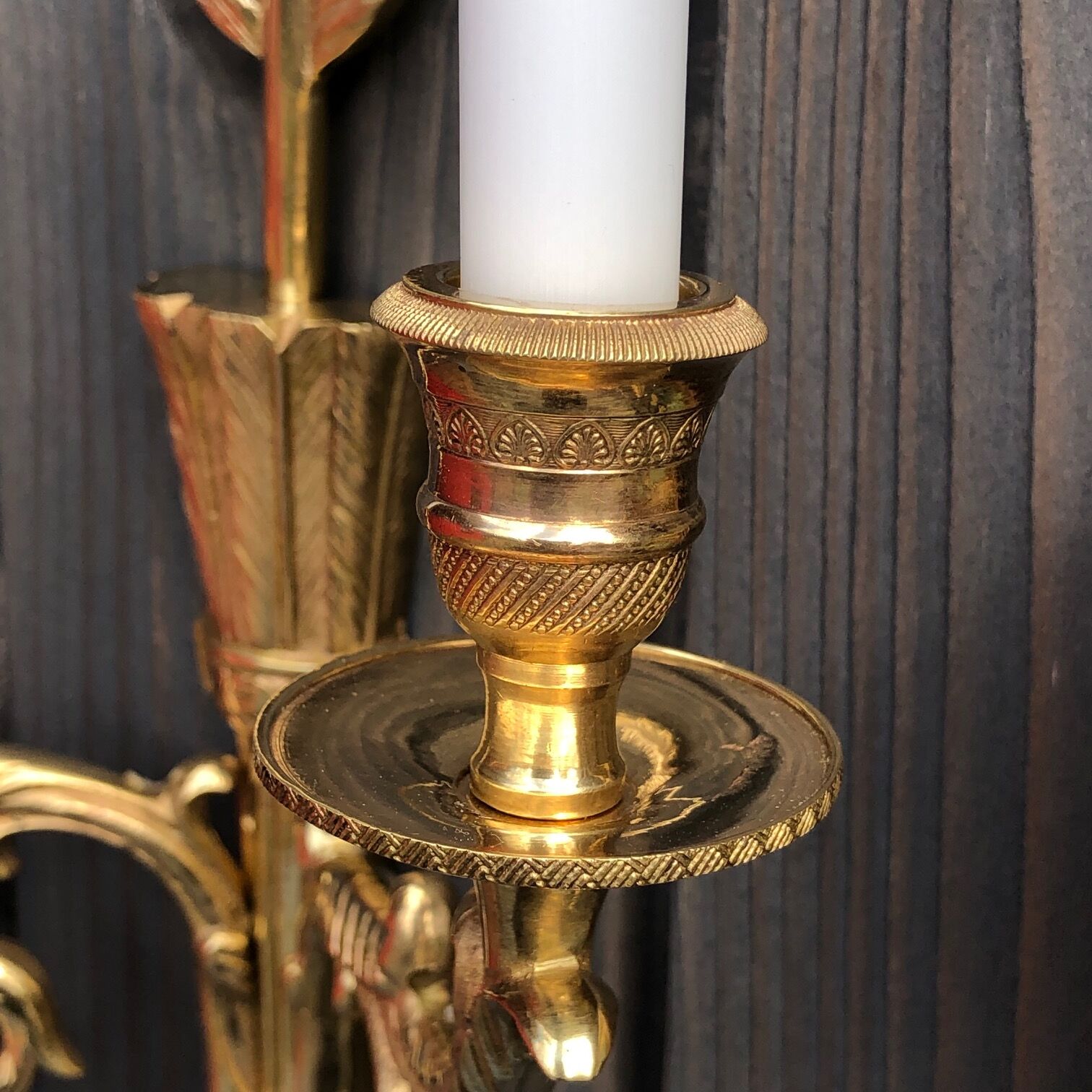 Pair of wall lamps decorated with bronze arrows "Cupid"