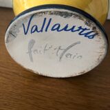 Vase signé Vallauris fait main décor branché d’Olivier jaune, crème et bleu