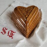 Cake mold