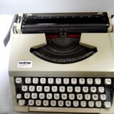Machine à écrire brother model 200