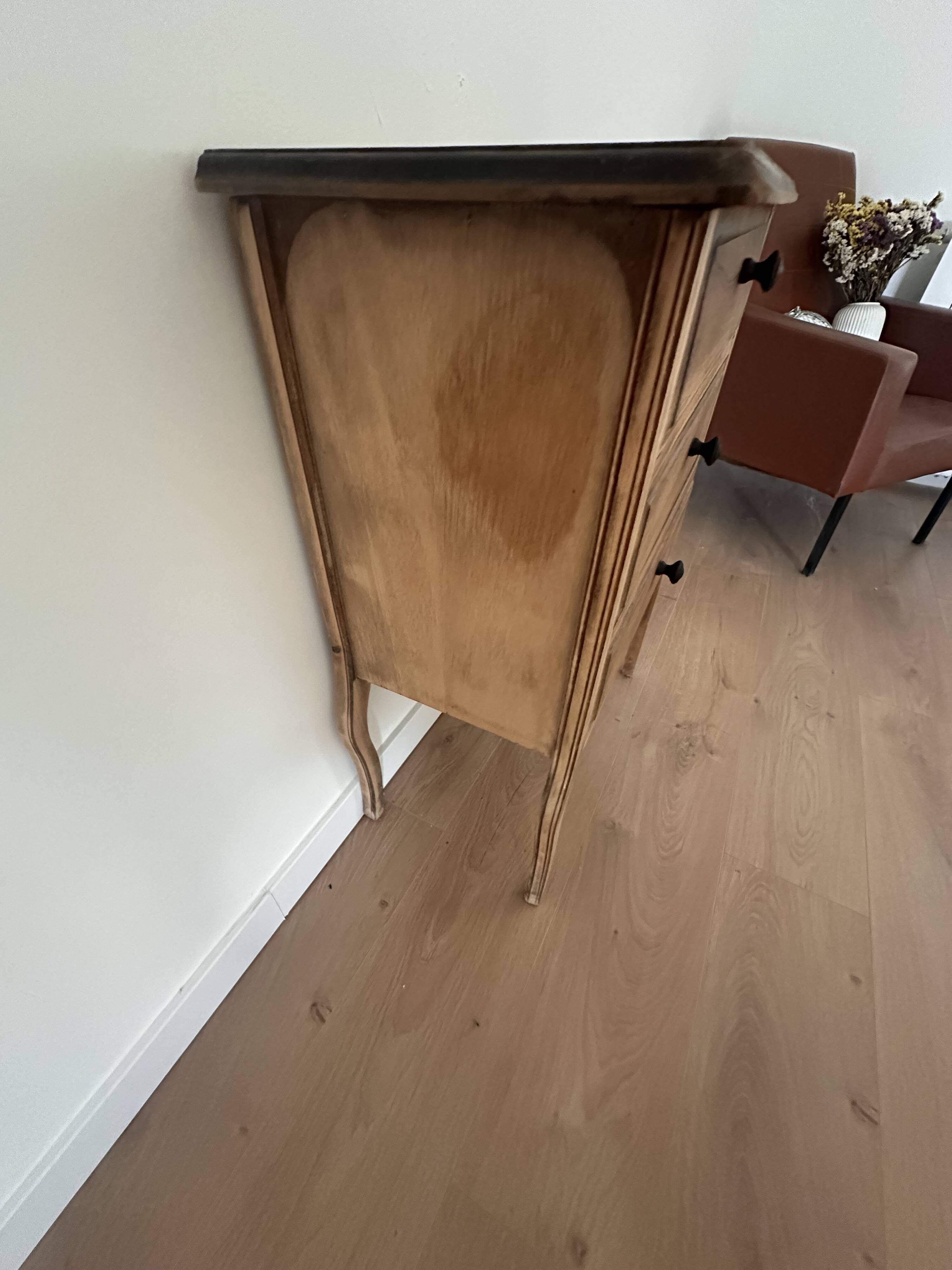 Petite Commode/table de chevet