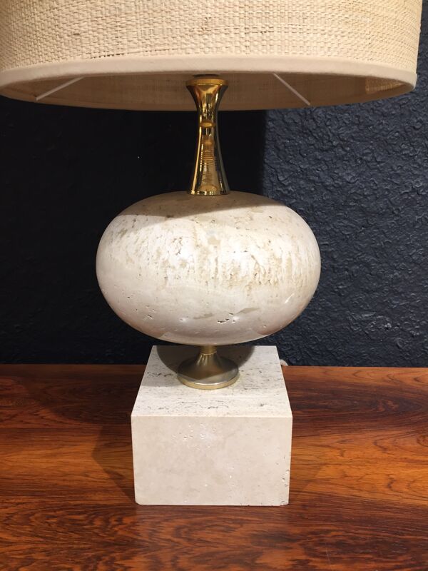Lampe en travertin et métal doré par Philippe Barbier avec son abat-jour fait sur-mesure