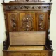 Renaissance bench chest in carved walnut – 19th century
