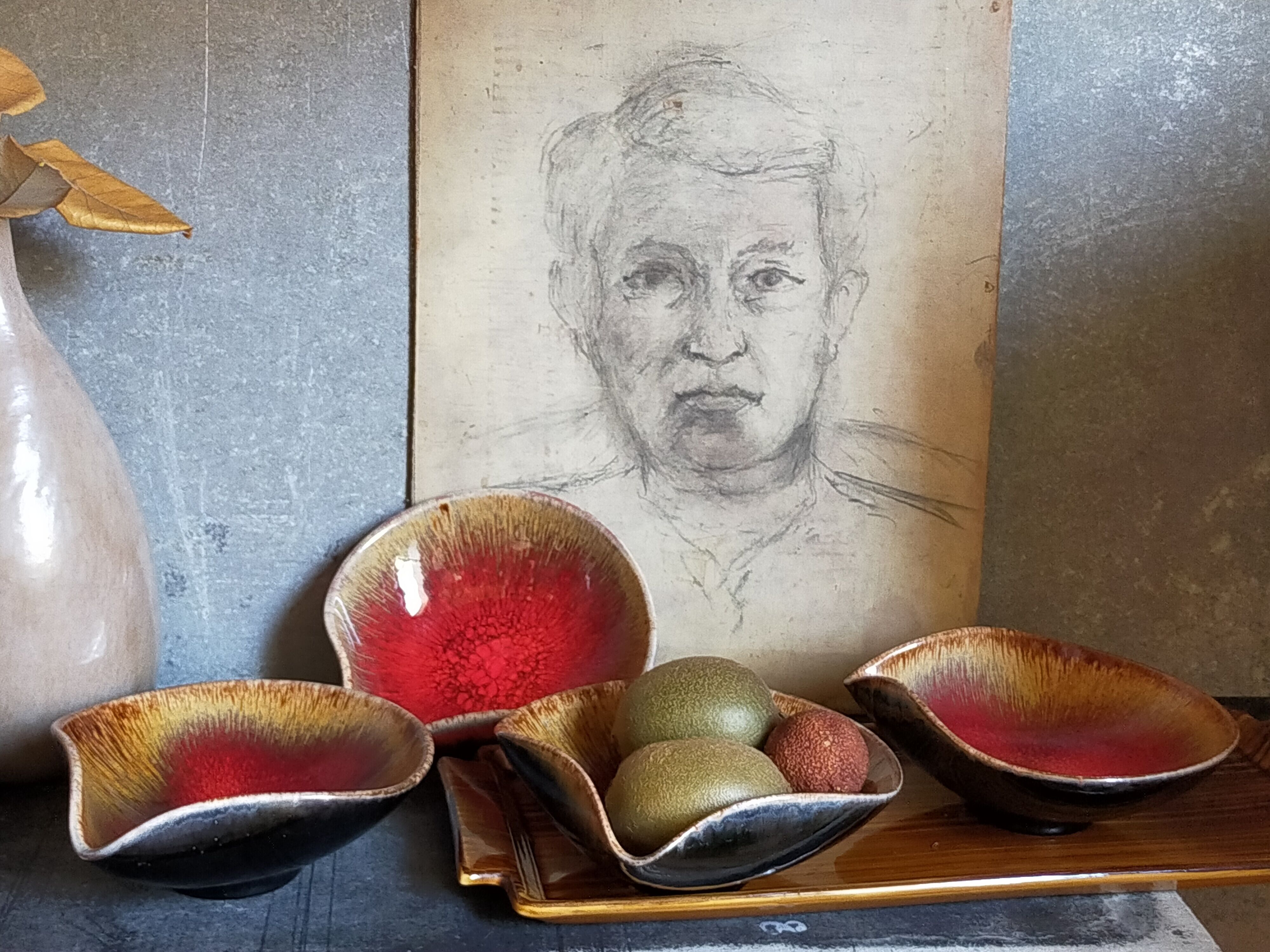 Four bowls free-form cups with French metal enamel