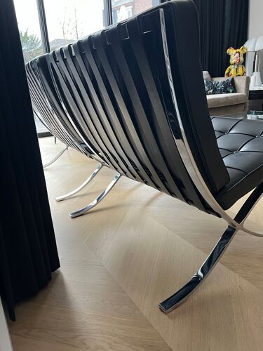 Barcelona Knoll armchair by Mies Van Der Rohe