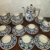 Ancien service à café en Faïence Henriot Quimper à décor floral et élégant bleu