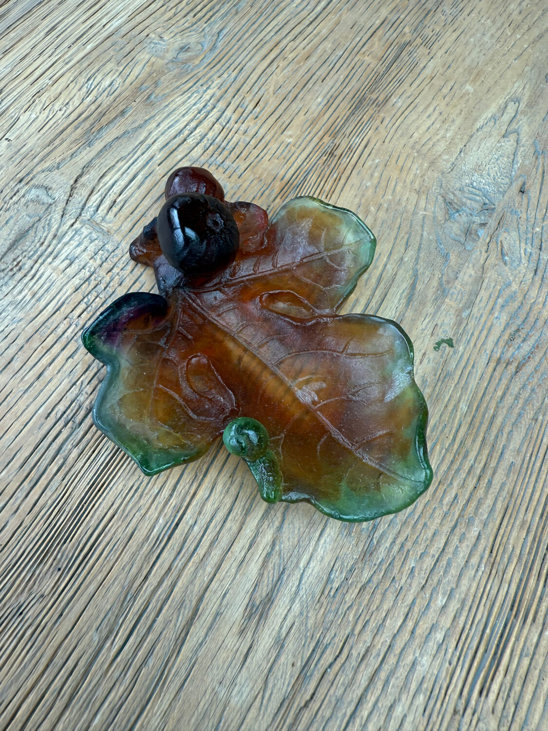 Daum glass paste leaf catchall