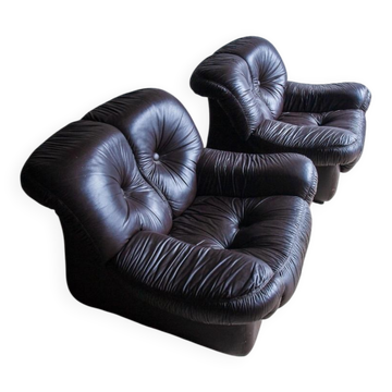 Set of 2 Mid-Century Dark Brown Leather Club Chairs — Tufted, Rounded Space Age Design