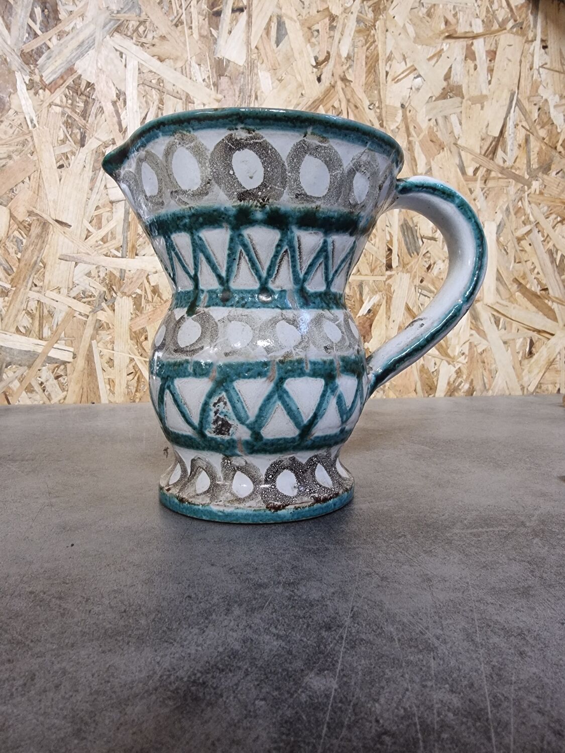 Pitcher Robert Picault