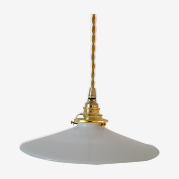 Suspension en opaline blanche