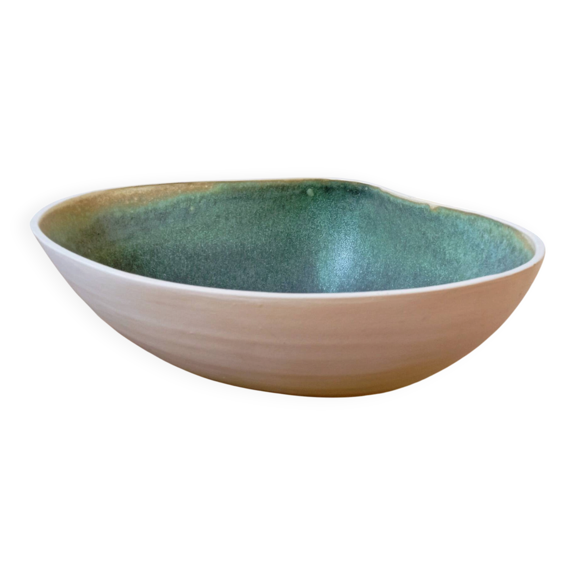 Large vintage shell in glazed ceramic
