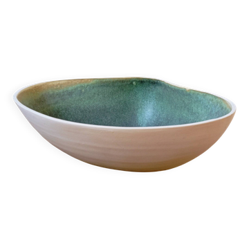 Large vintage shell in glazed ceramic