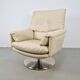 Fauteuil Cece pivotant en cuir de Leolux