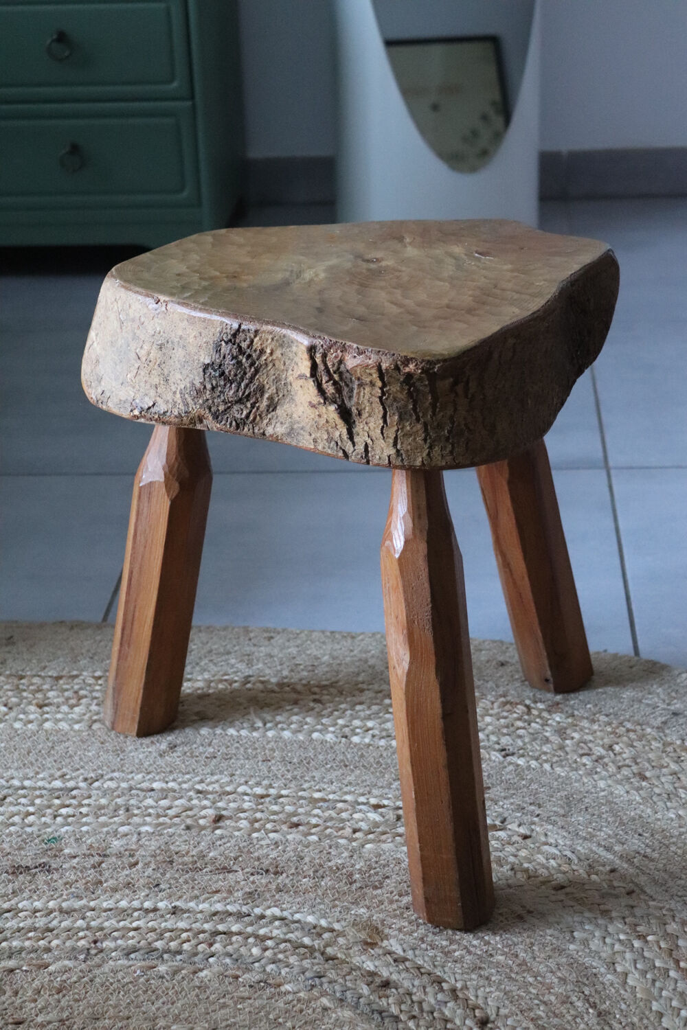 Brutalist stool in solid elm