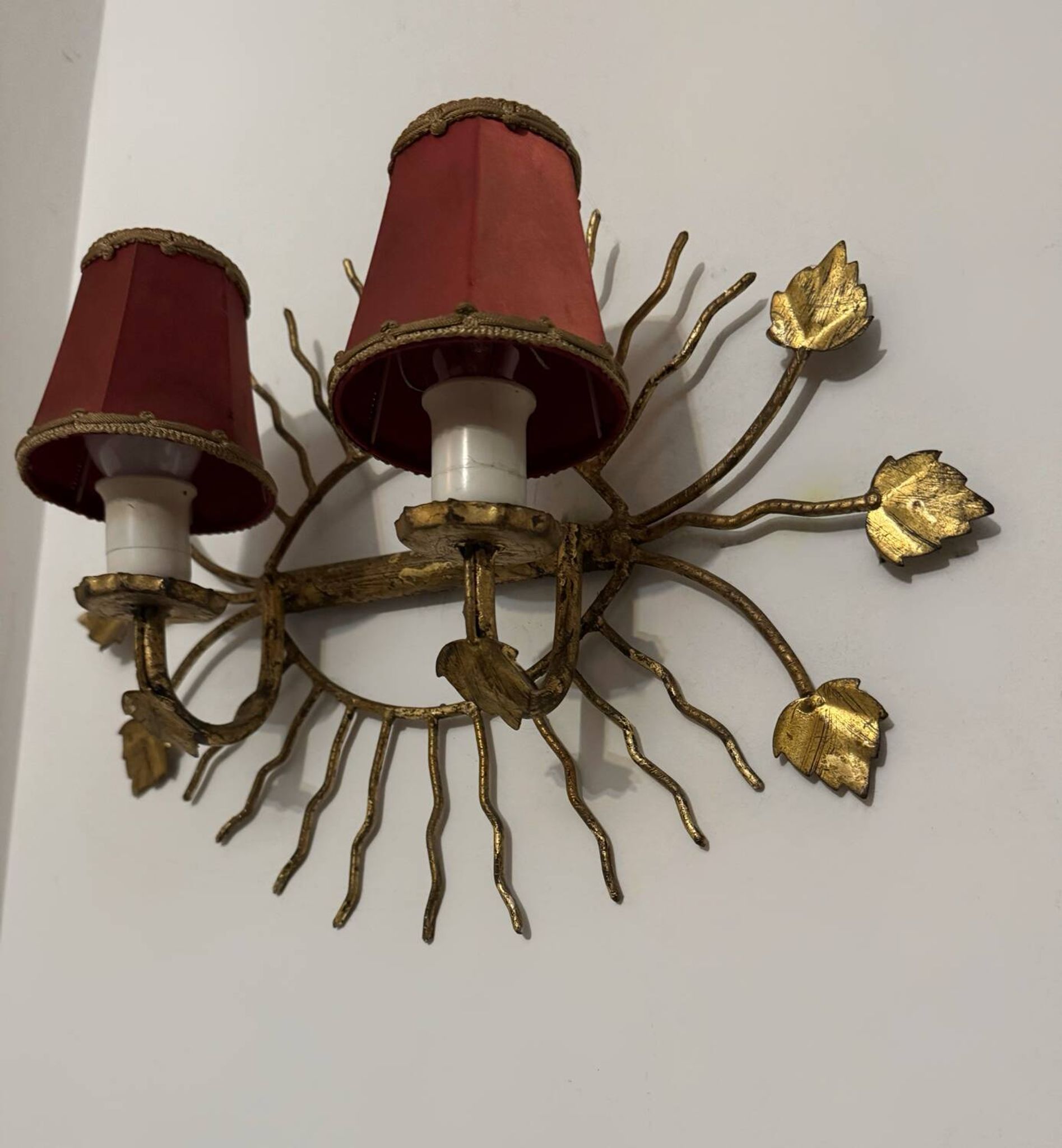 Applique soleil feuillage dorée années 60