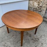 Scandinavian extendable round table in teak dia 116cm an60