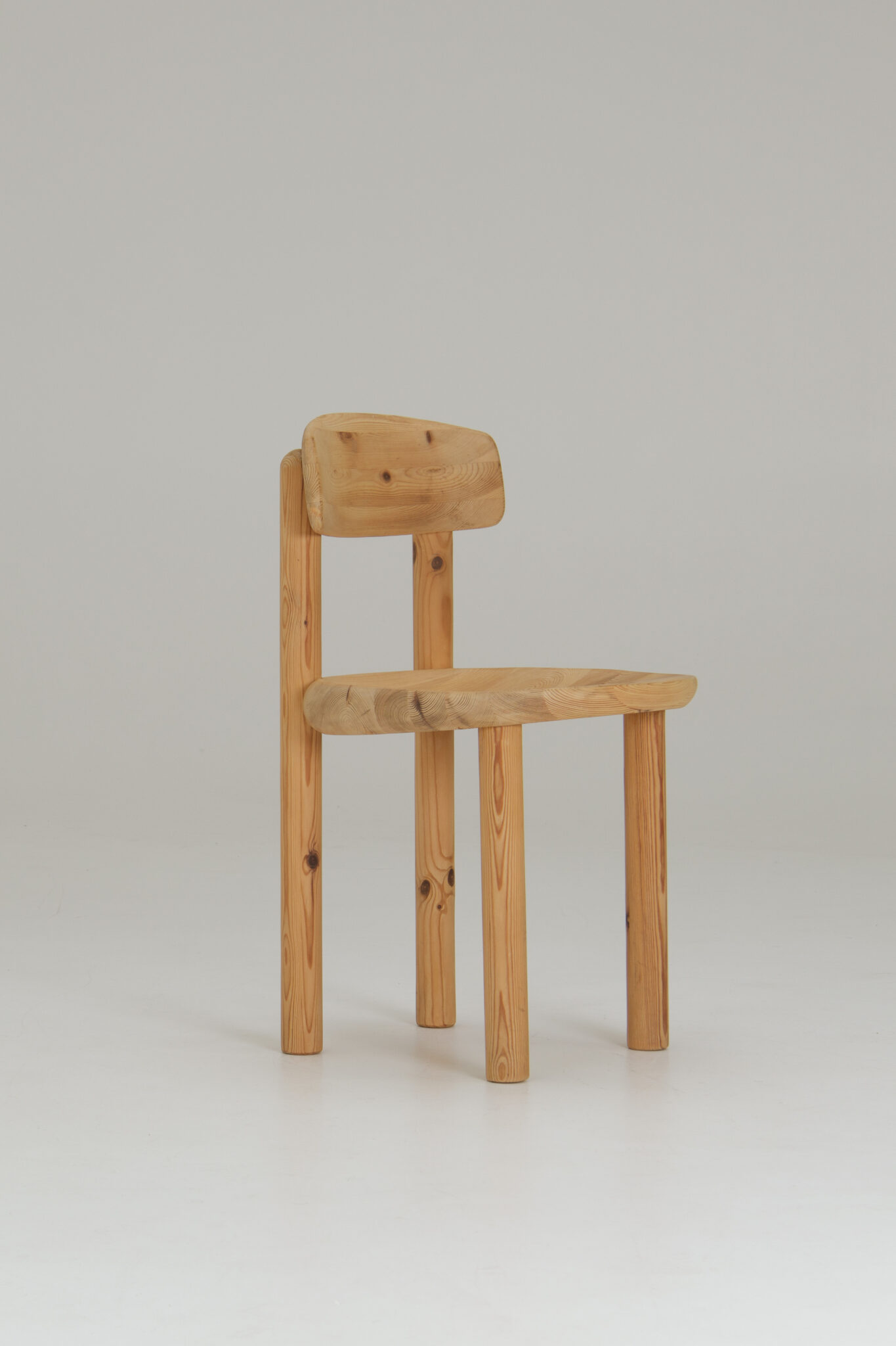 Set of 6 dining chairs in pine