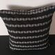 Housse de coussin en pagne tissé