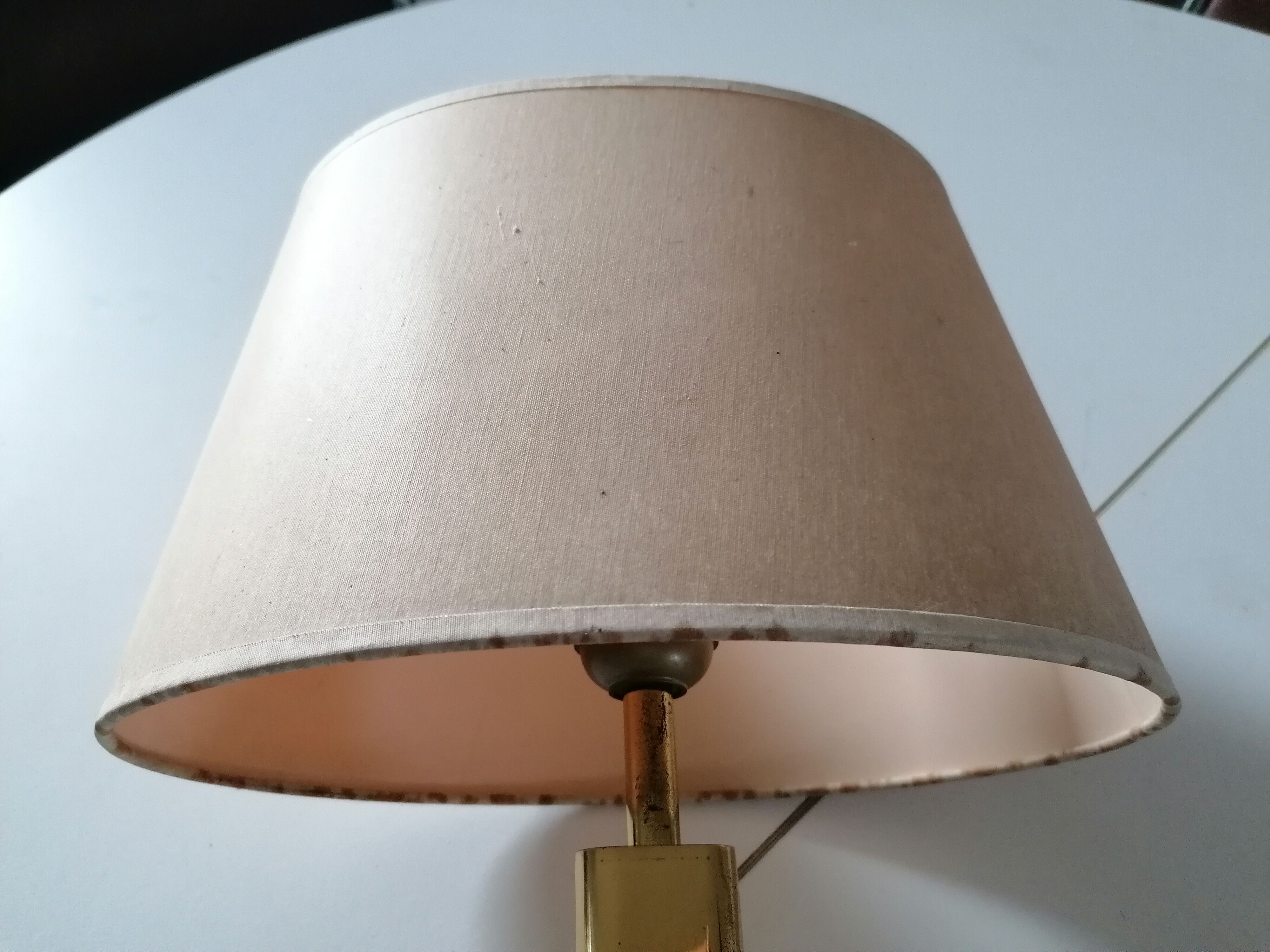 Marble foot lamp and gold metal