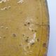 Tourne omelette ancien, terre cuite vernissée jaune, sud de la France