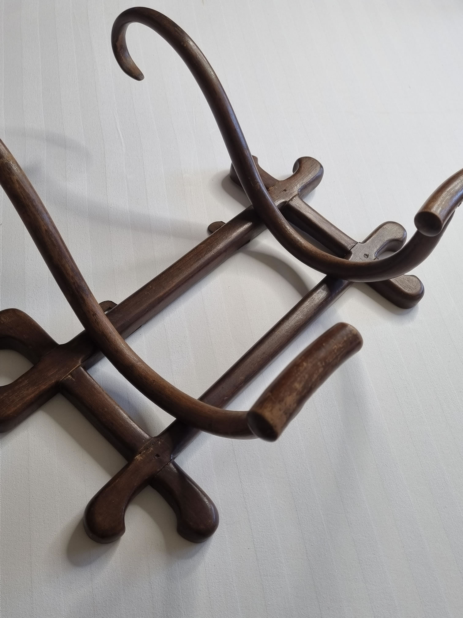 Coat rack 1900 in curved beech, Jacob & Josef Kohn, Vienna