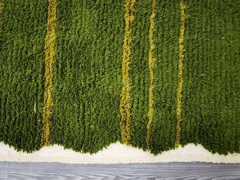 Traditional handmade pure wool rug, size 150 x 250 cm